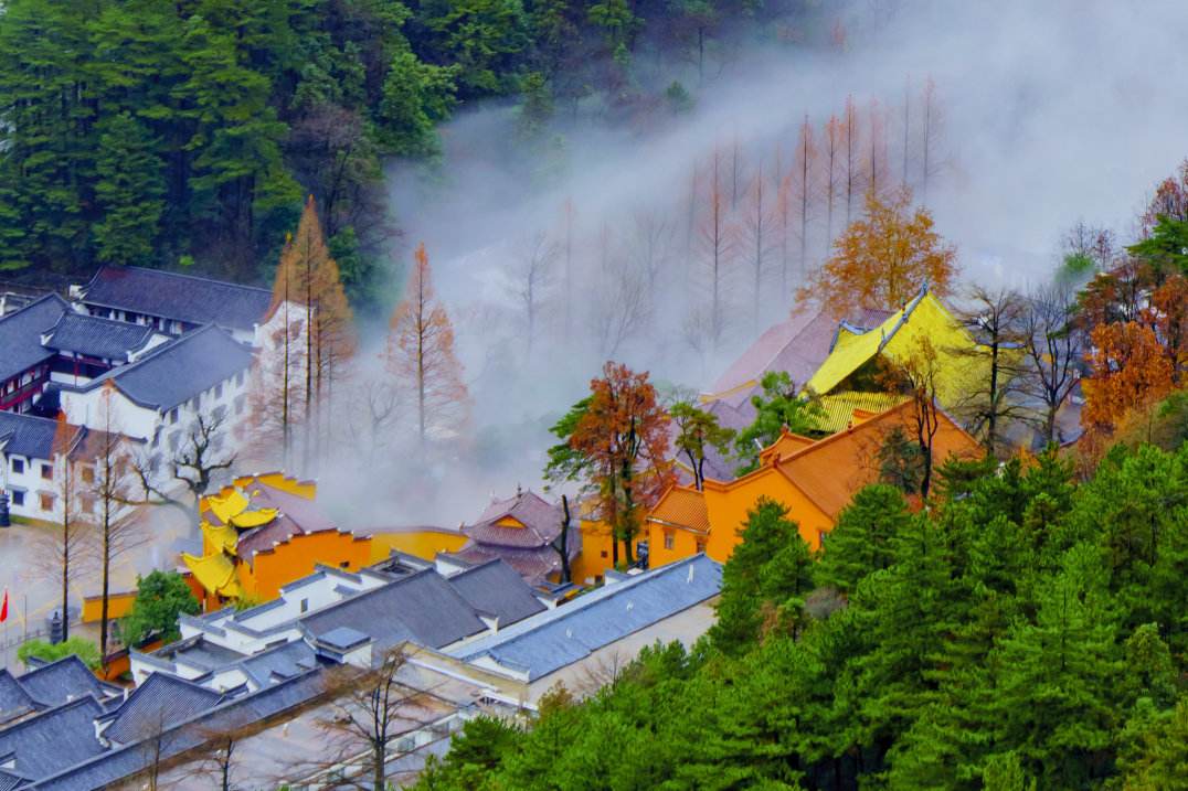 九华山